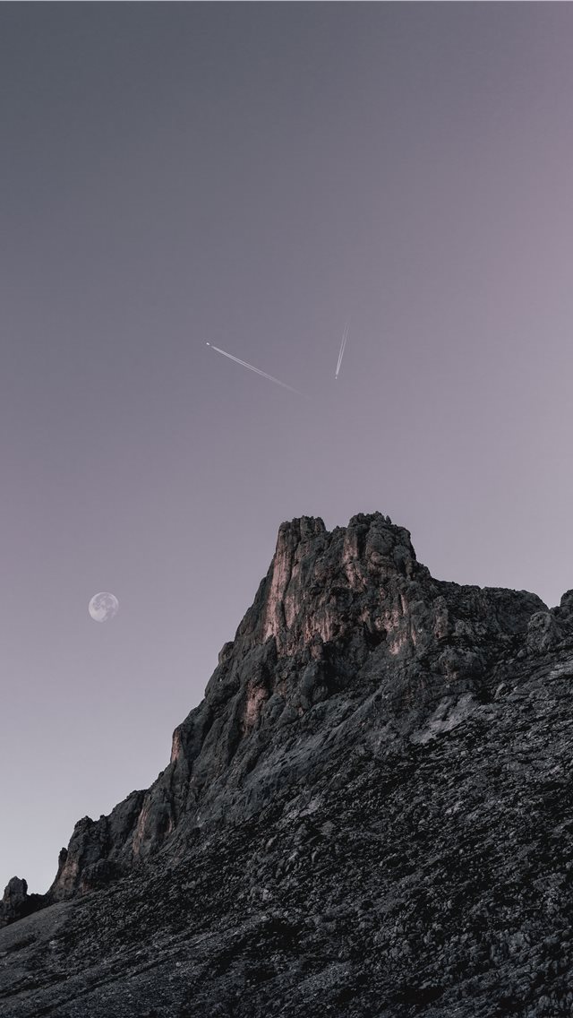 640x1136 Moony colors - peak iPhone Wallpaper