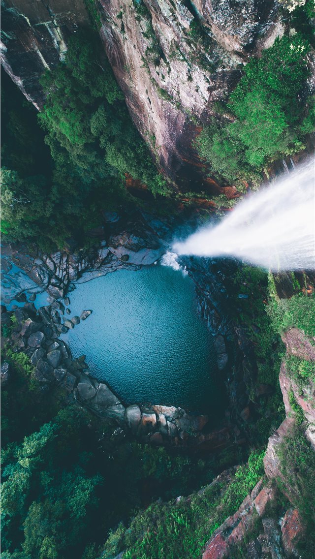 640x1136 Down the beaten track - australia iPhone Wallpaper