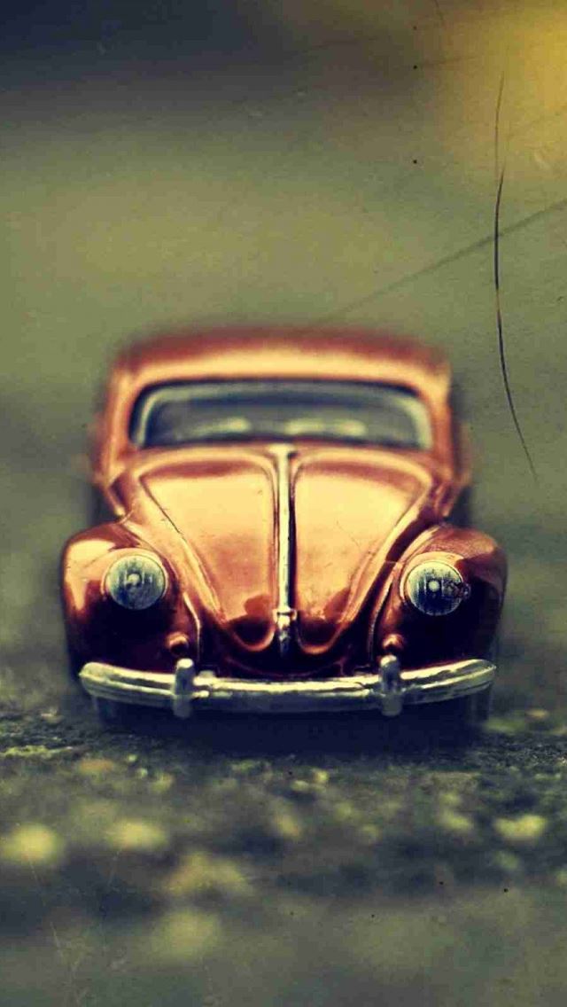 640x1136 Volkswagen Beetle Toy -  iPhone Wallpaper