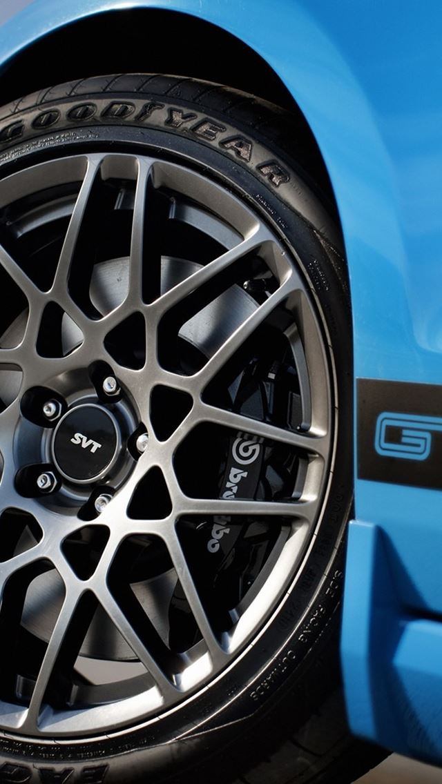 640x1136 Shelby GT500 2013 - shelby iPhone Wallpaper