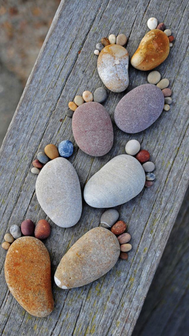 640x1136 Stone footprints -  iPhone Wallpaper