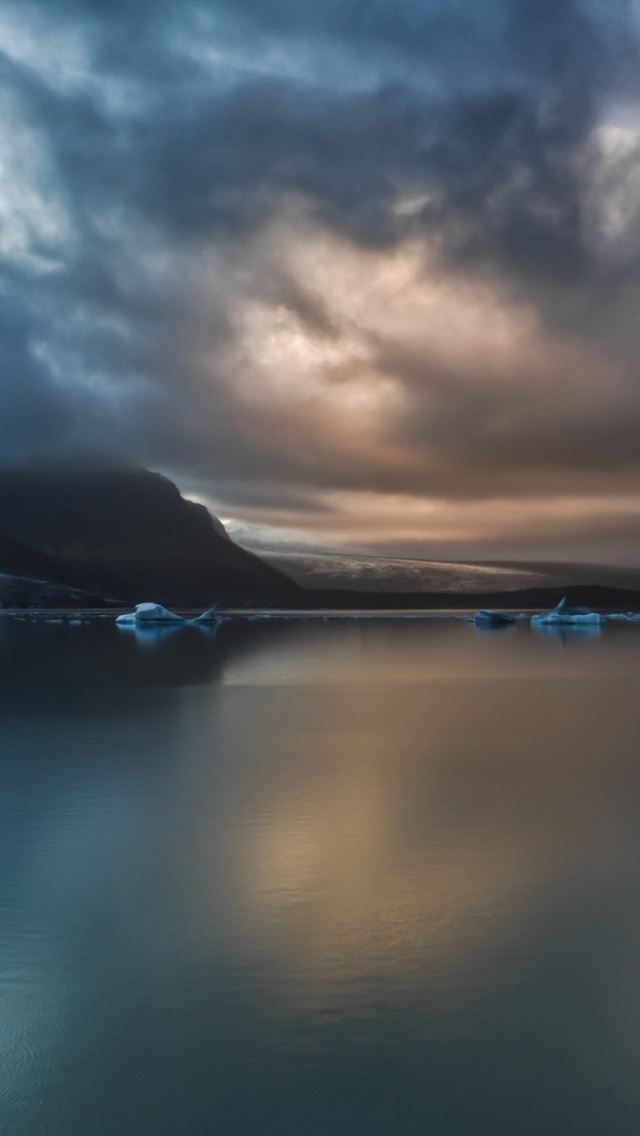 640x1136 Quiet lake - lake iPhone Wallpaper