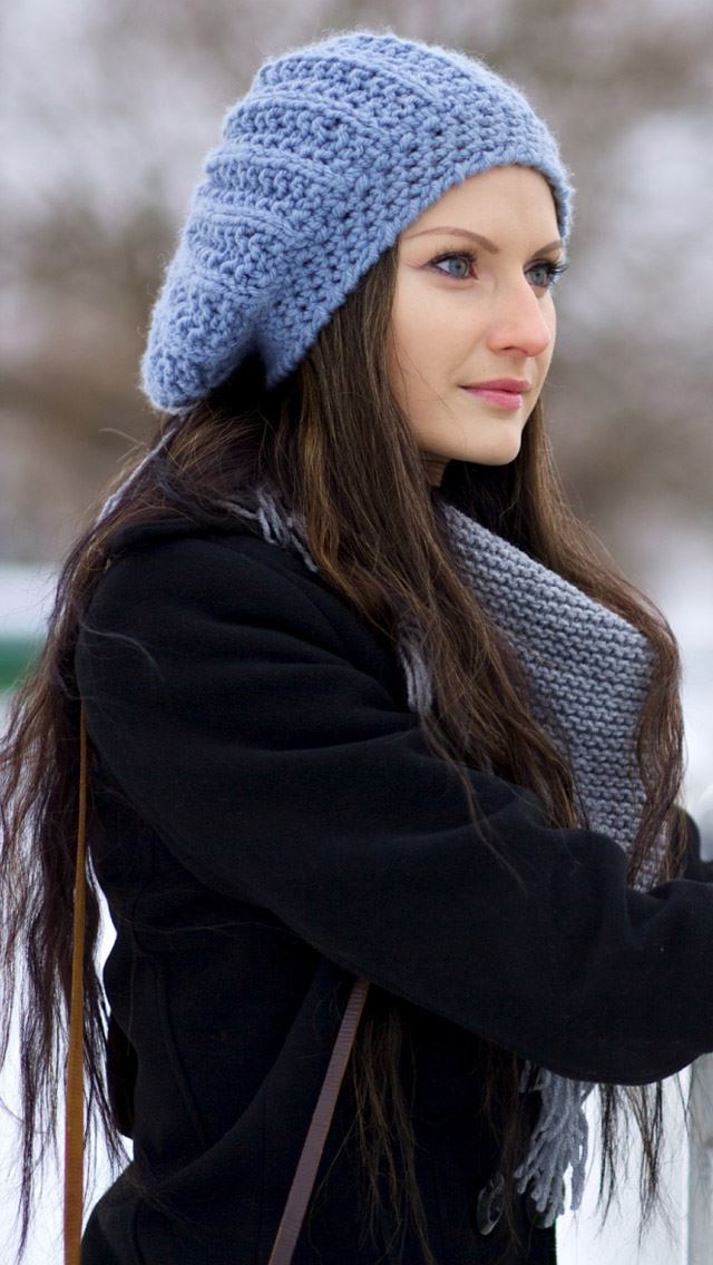 640x1136 Girl winter -  iPhone Wallpaper