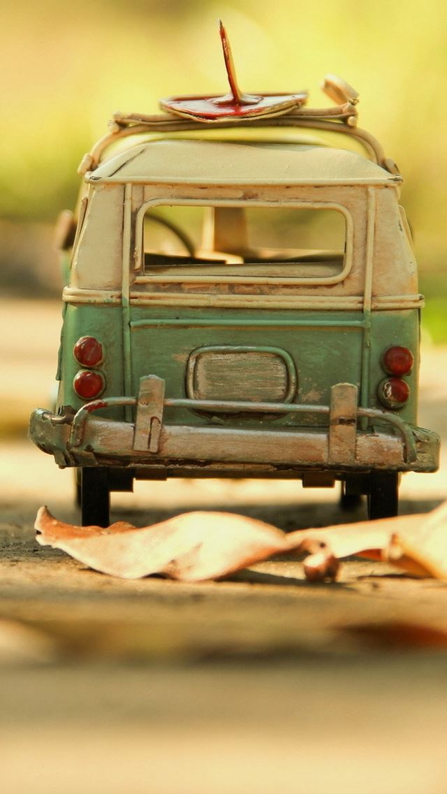 640x1136 Vintage Volkswagen Toy - vintage iPhone Wallpaper