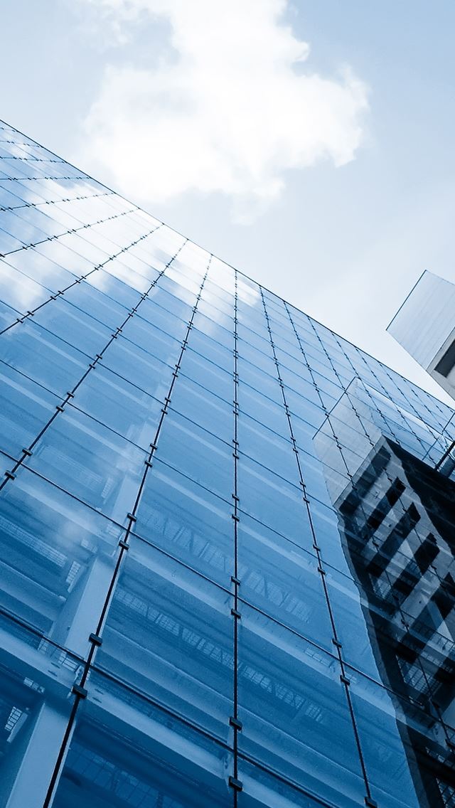 640x1136 The reflection of the blue sky -  iPhone Wallpaper