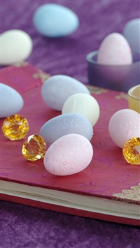 Eggs And Crystals wallpaper