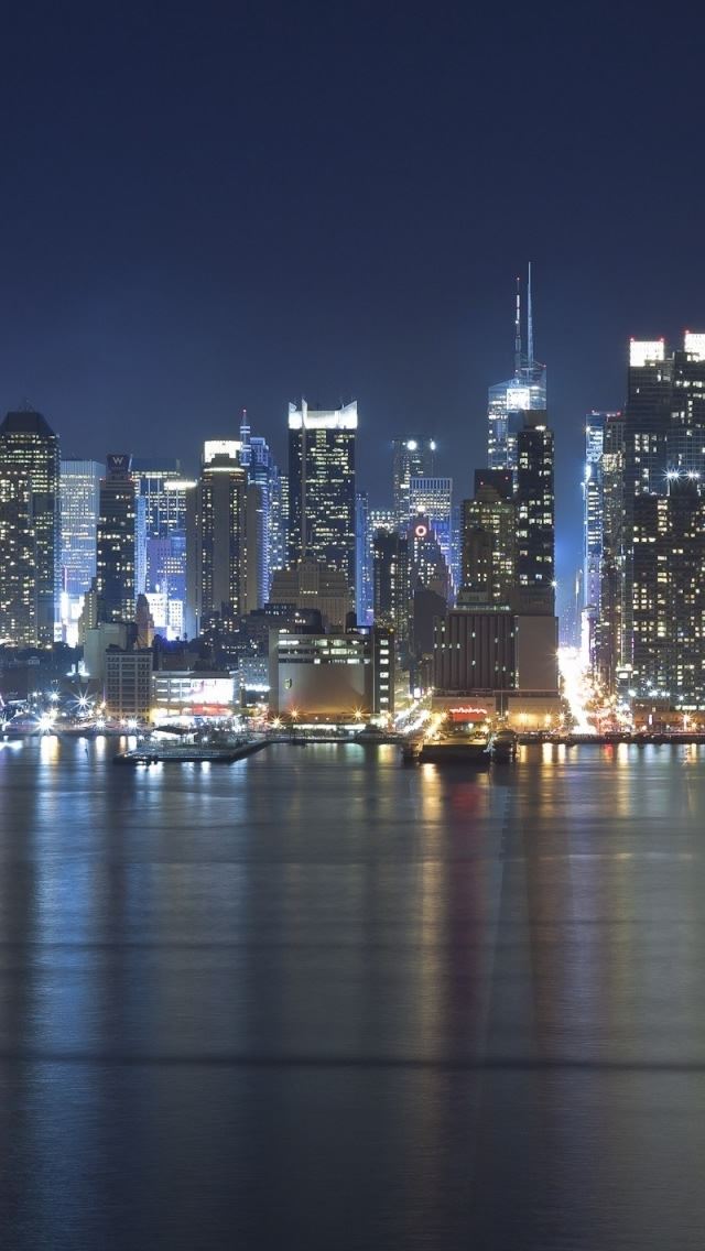 640x1136 Manhattan Panorama At Night -  iPhone Wallpaper