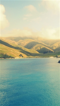 Crossing To New Zealand South wallpaper