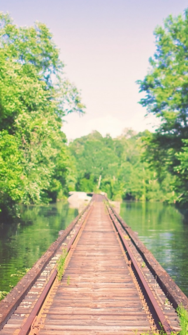 Rail Bridge Mississippi River Flooding Louisiana iPhone wallpaper 