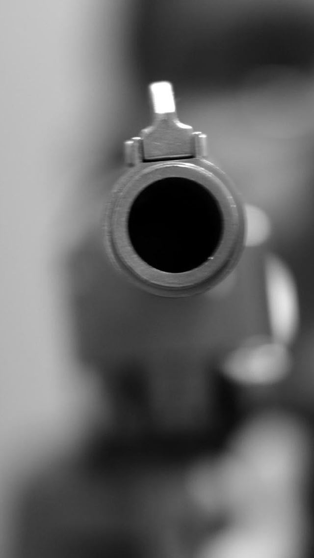 640x1136 Dark muzzle - dark (black) iPhone Wallpaper