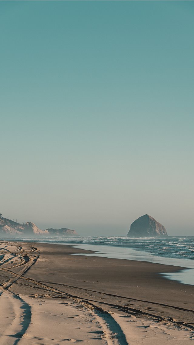 640x1136 Pacific City  United States - cliff iPhone Wallpaper