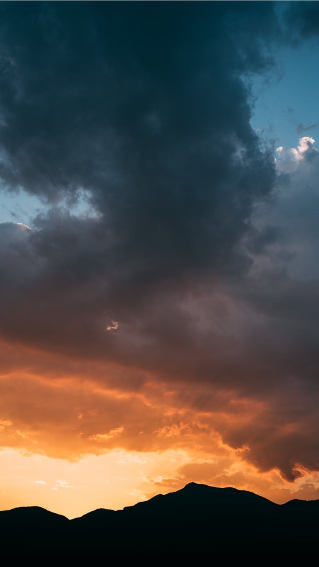 640x1136 Explosion - mountain iPhone Wallpaper