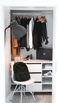 Minimal Closet wallpaper