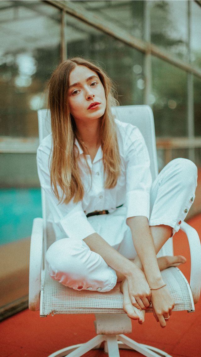 640x1136 girl - girl iPhone Wallpaper