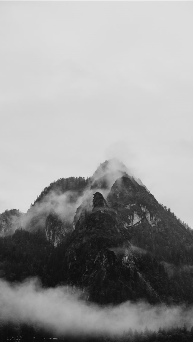 640x1136 Mountain in the fog - black and white iPhone Wallpaper