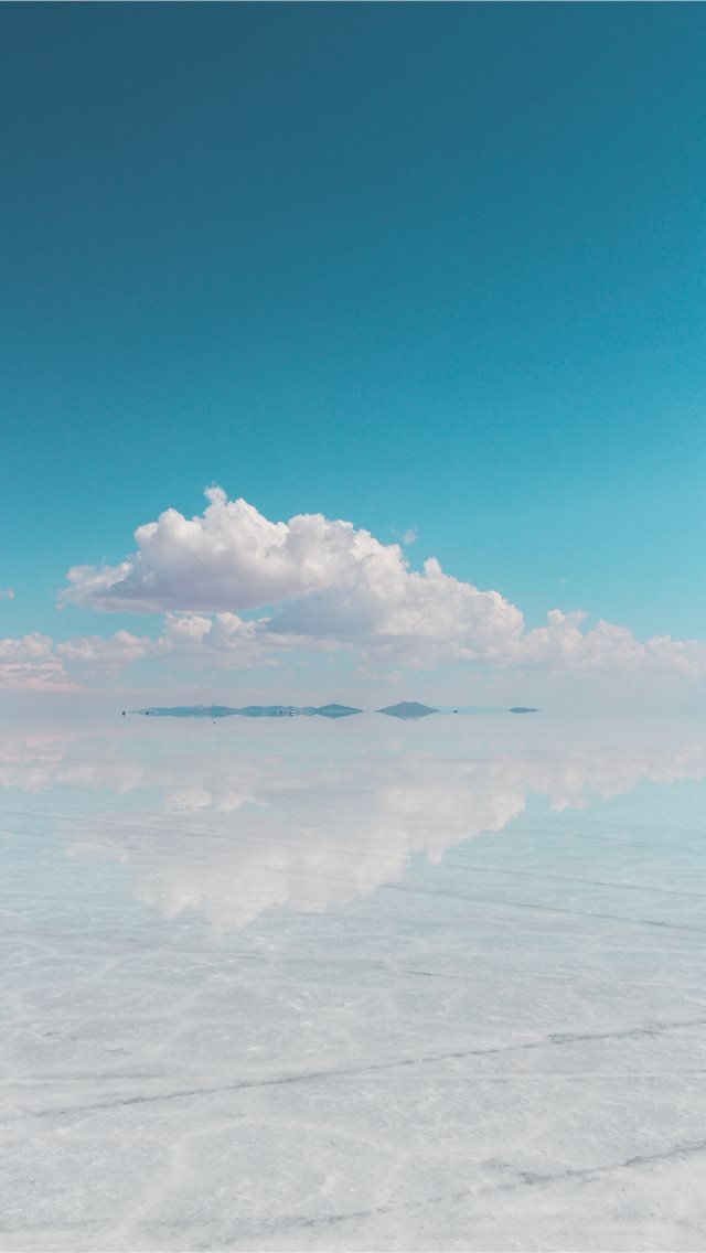 640x1136 Uyuni Salt Flat  Bolivia - uyuni salt flat iPhone Wallpaper