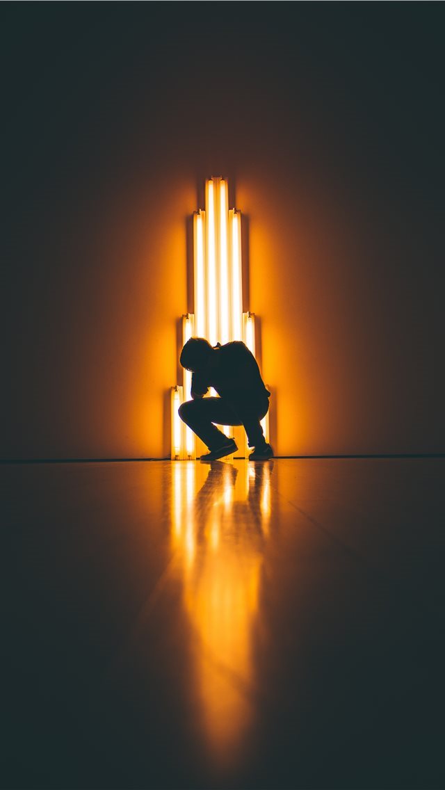 640x1136 Hiding in the Shadows - explore iPhone Wallpaper