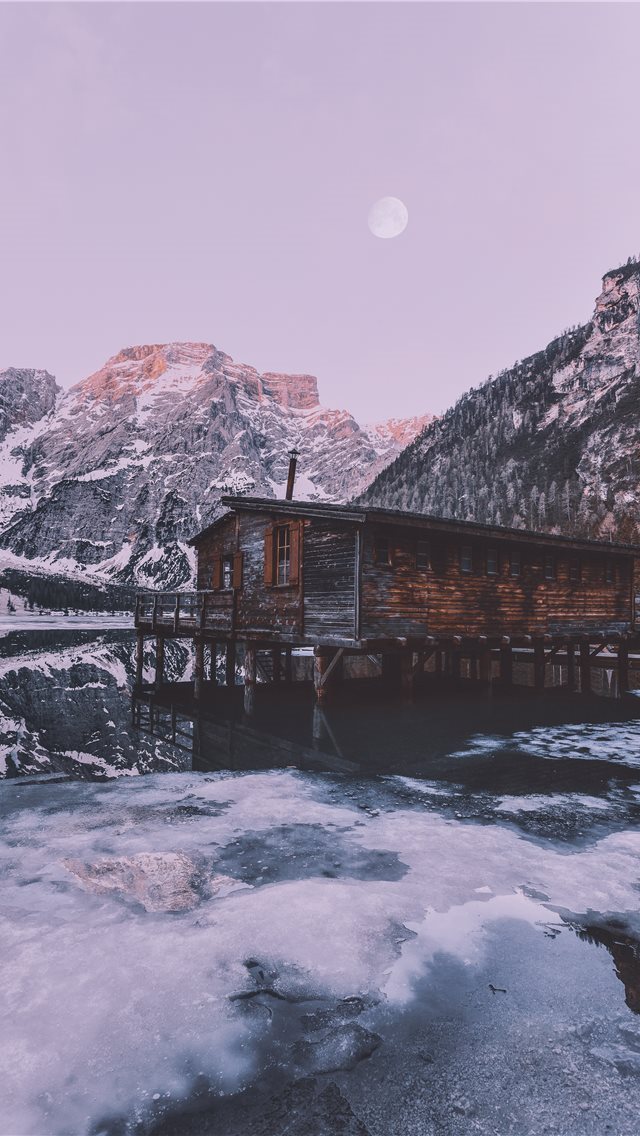 640x1136 Pragser Wildsee  Italy - peak iPhone Wallpaper