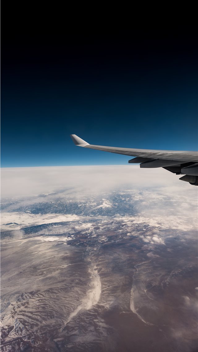 640x1136 Interstellar - wing iPhone Wallpaper