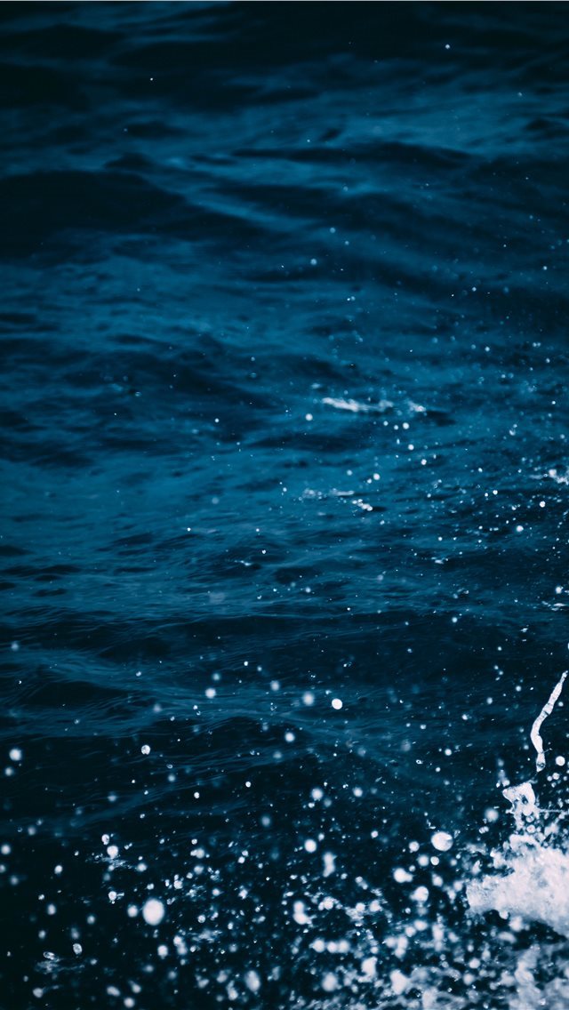 640x1136 Lost in Indian Ocean - summer iPhone Wallpaper