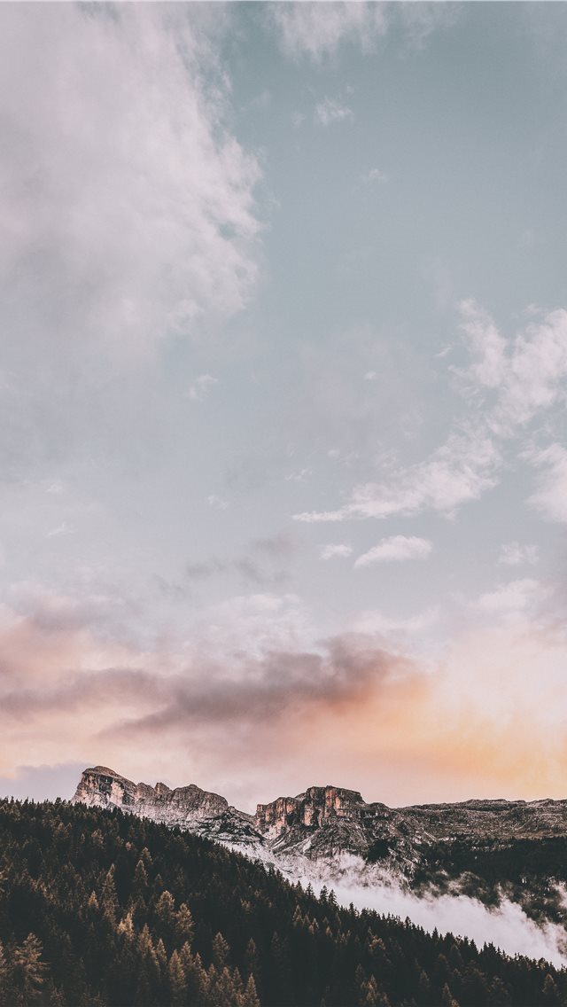 640x1136 S Ciascian Mountains  Badia  Italy - peak iPhone Wallpaper