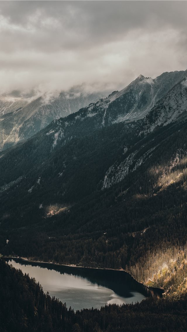 640x1136 Finally found - shadow iPhone Wallpaper