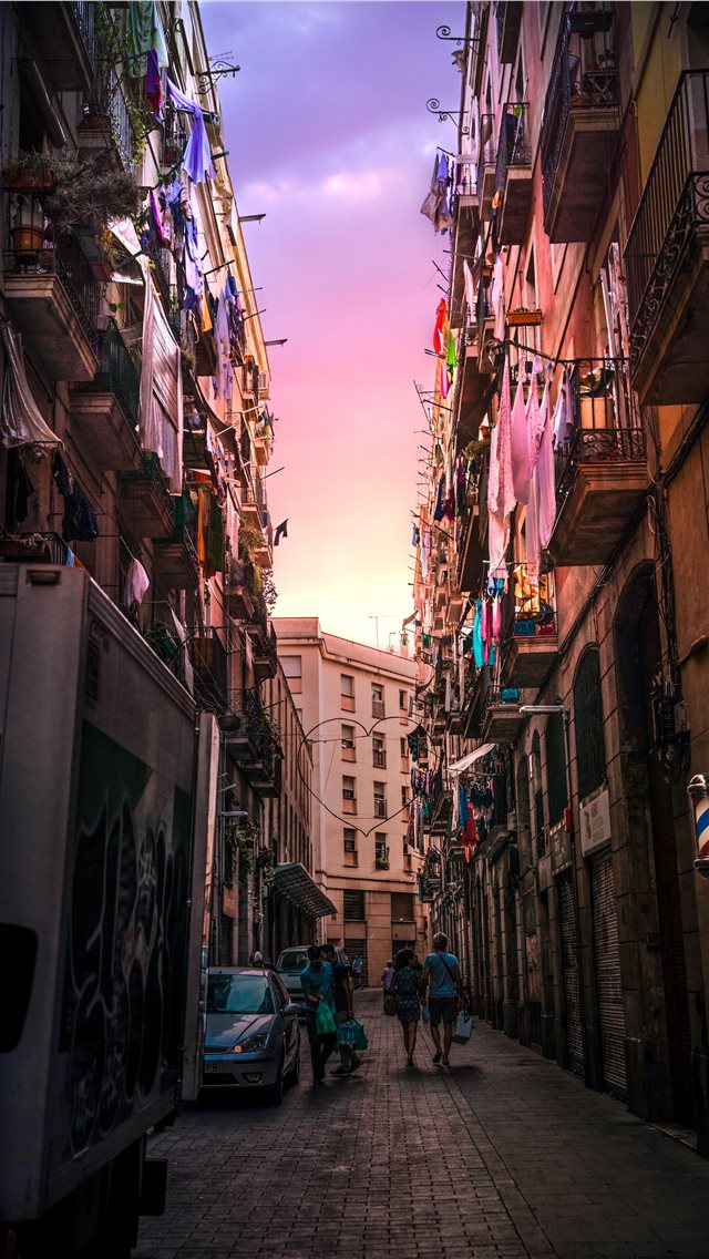 Sunset in Madrid iPhone wallpaper 