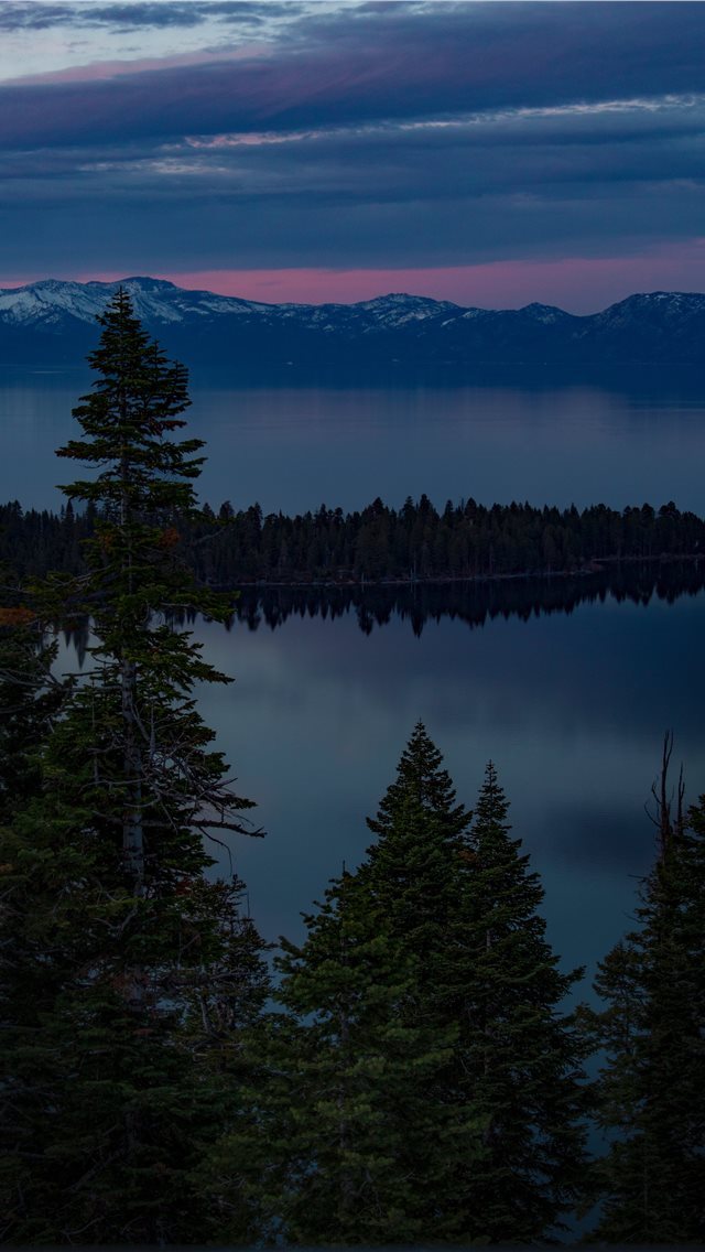640x1136 Glistening Emerald Bay - lake iPhone Wallpaper