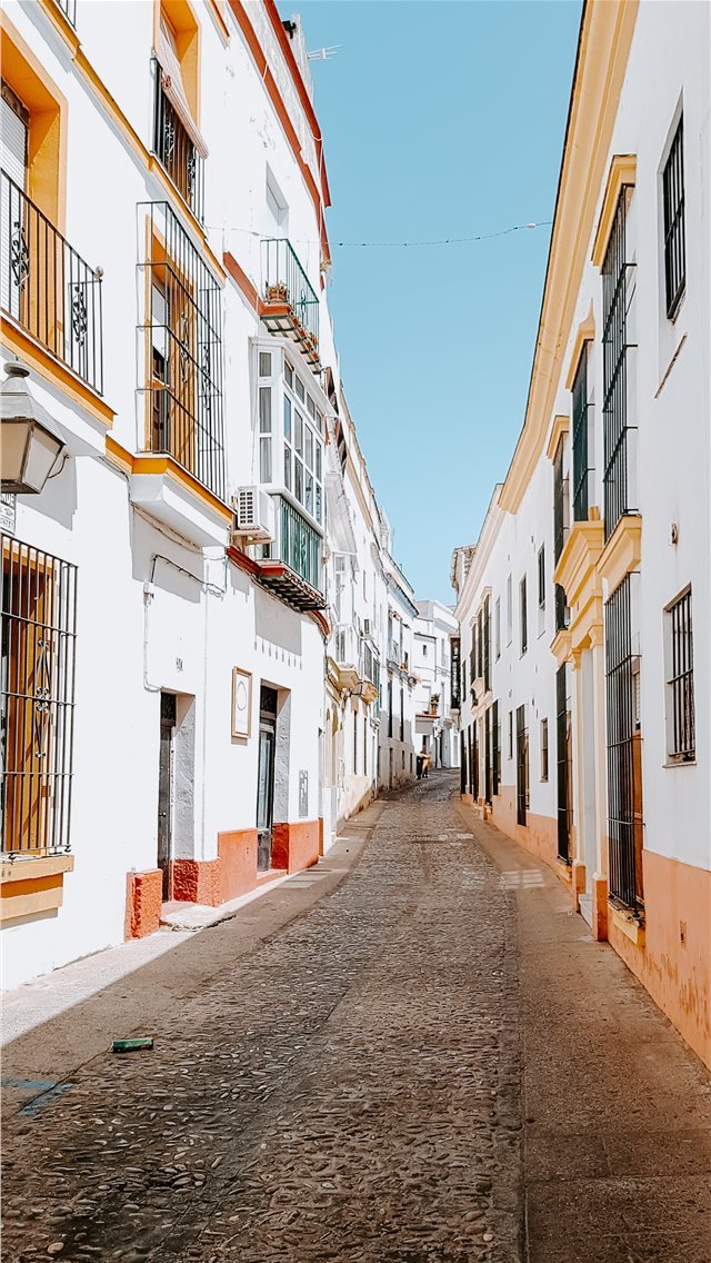 640x1136 El centro de la ciudad real de Jerez - vertical iPhone Wallpaper
