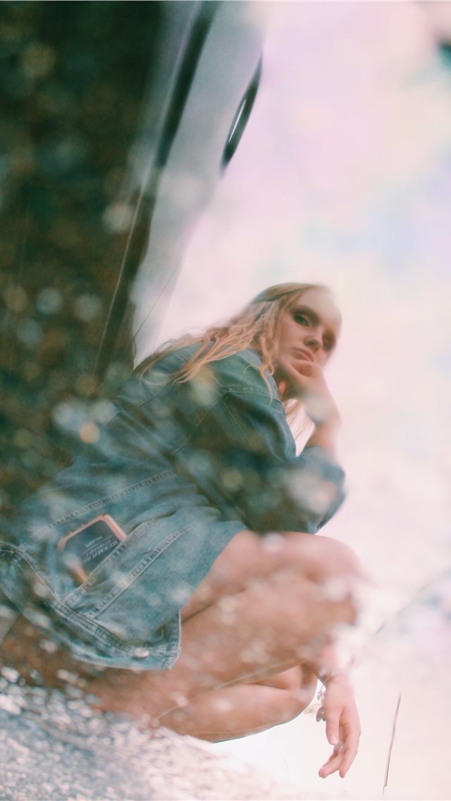640x1136 Her Reflection - reflection iPhone Wallpaper