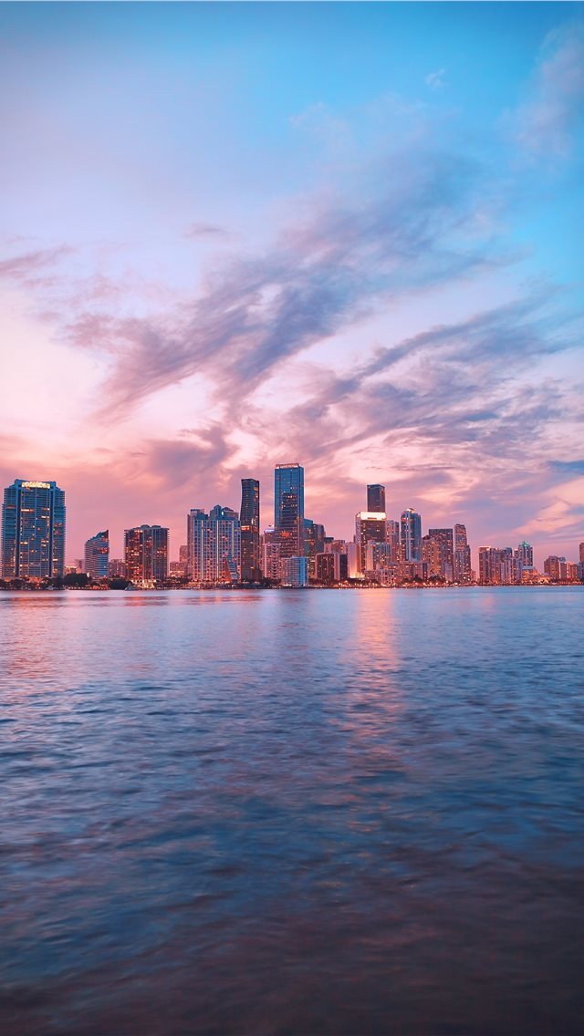 640x1136 Rickenbacker Causeway  United States -  iPhone Wallpaper