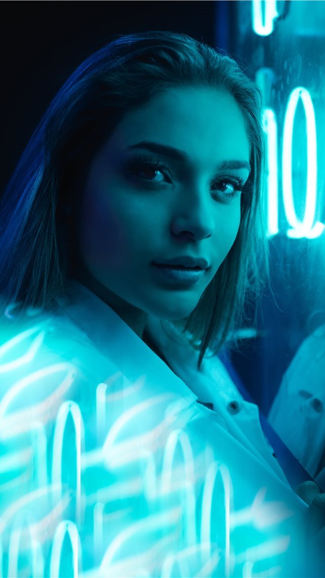 640x1136 Ana - beautiful iPhone Wallpaper