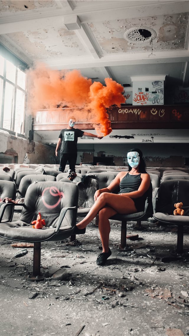 640x1136 Smoke ‘em if you got ‘em - chair iPhone Wallpaper