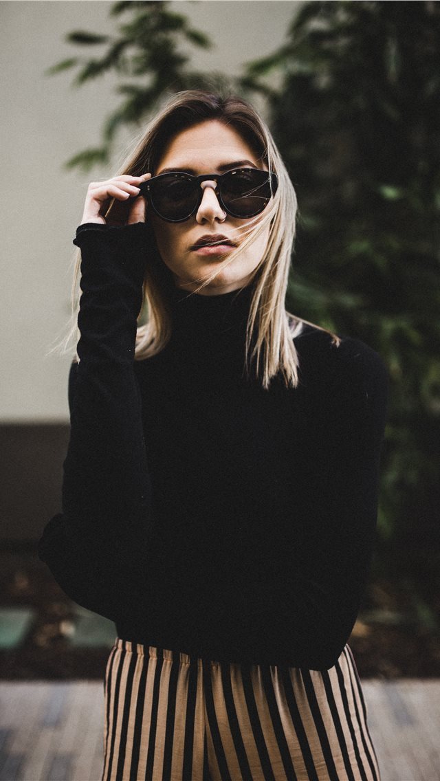 640x1136 dark - portrait iPhone Wallpaper