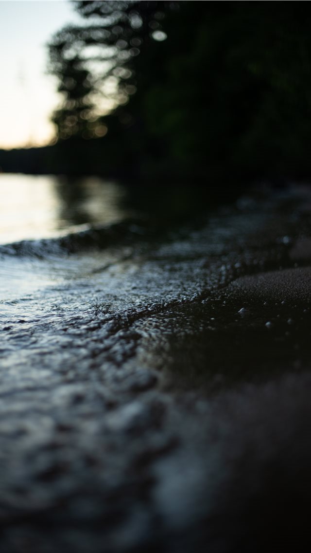 640x1136 Little waves -  iPhone Wallpaper