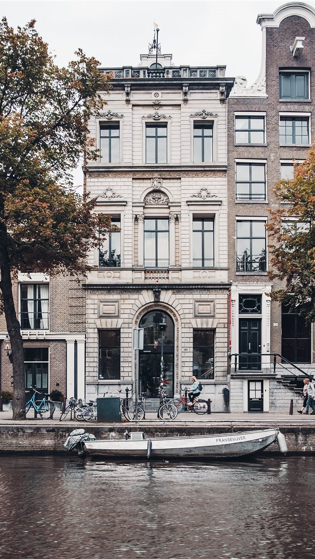 640x1136 Amsterdam Quietness - window iPhone Wallpaper