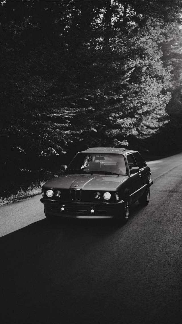 640x1136 Chapel Hill  United States - road iPhone Wallpaper