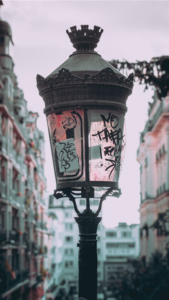 640x1136 Lost into an ocean of buildings - france iPhone Wallpaper