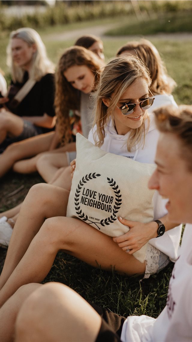640x1136 Summer Collection 2018 - fashion iPhone Wallpaper
