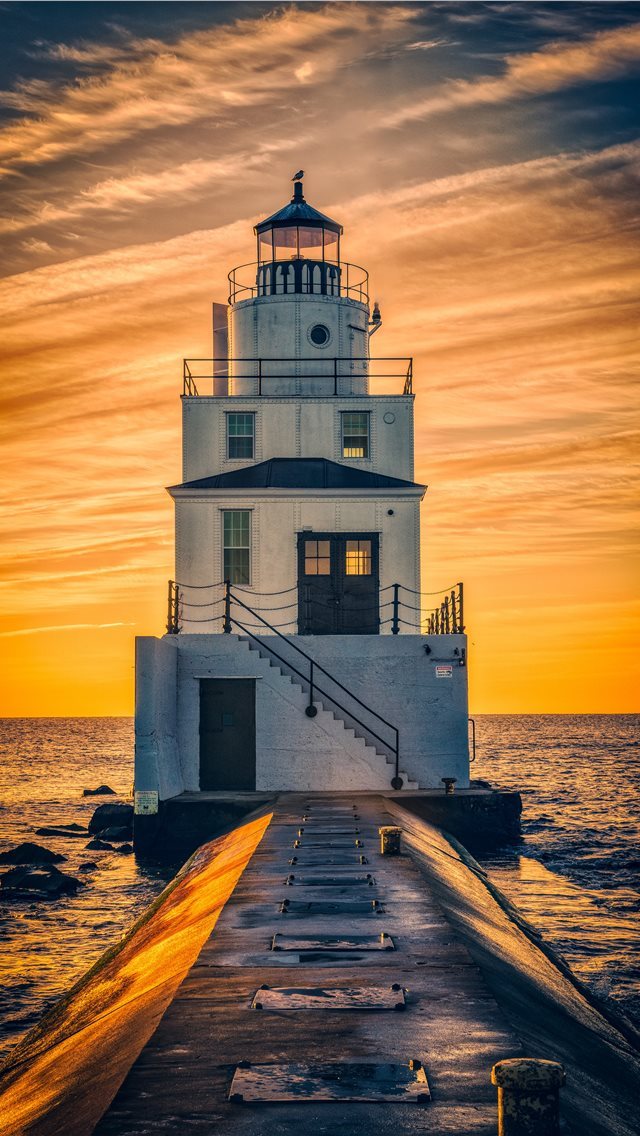 640x1136 Morning Lighthouse - lake iPhone Wallpaper