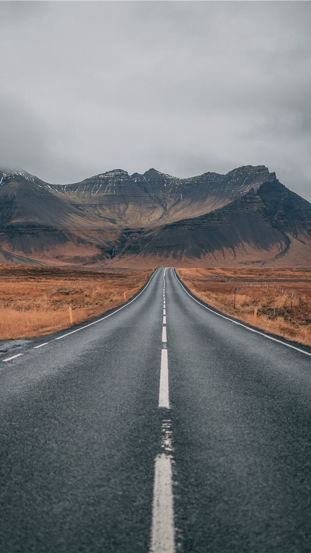 640x1136 Road to paradise - iceland iPhone Wallpaper