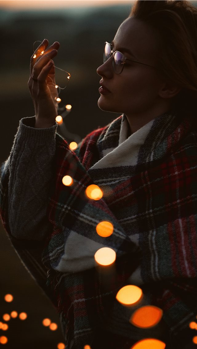 640x1136 BokeH - arm iPhone Wallpaper