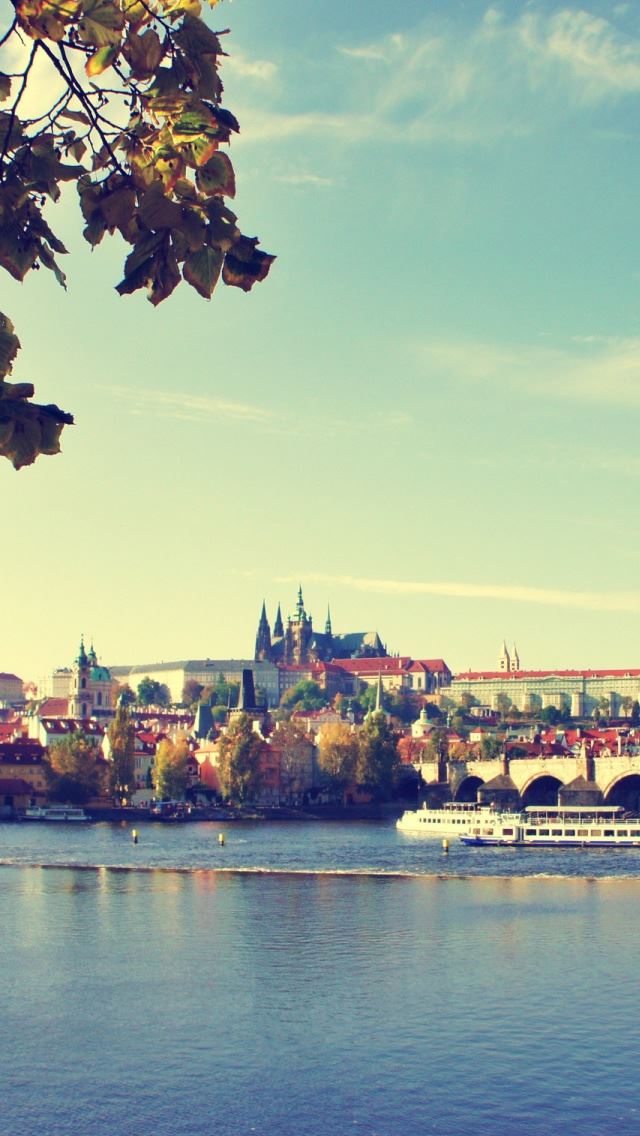 640x1136 Prague Bridge Czech Republic -  iPhone Wallpaper
