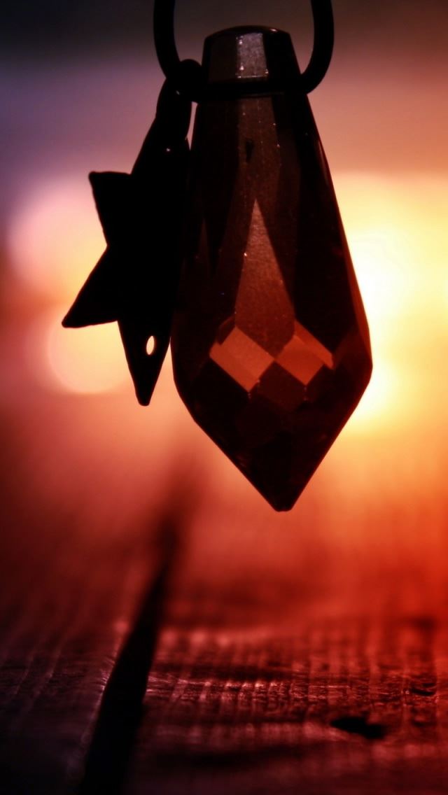 640x1136 Pendant - wood iPhone Wallpaper