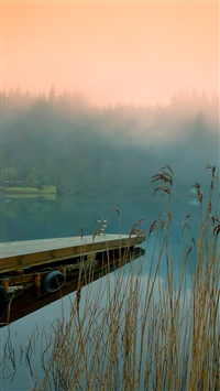 Lake Pontoon Bridge wallpaper