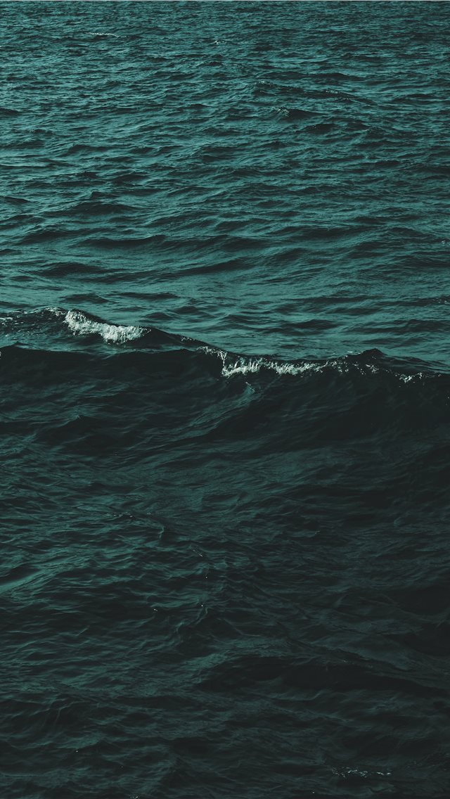 640x1136 sea waves - sea iPhone Wallpaper