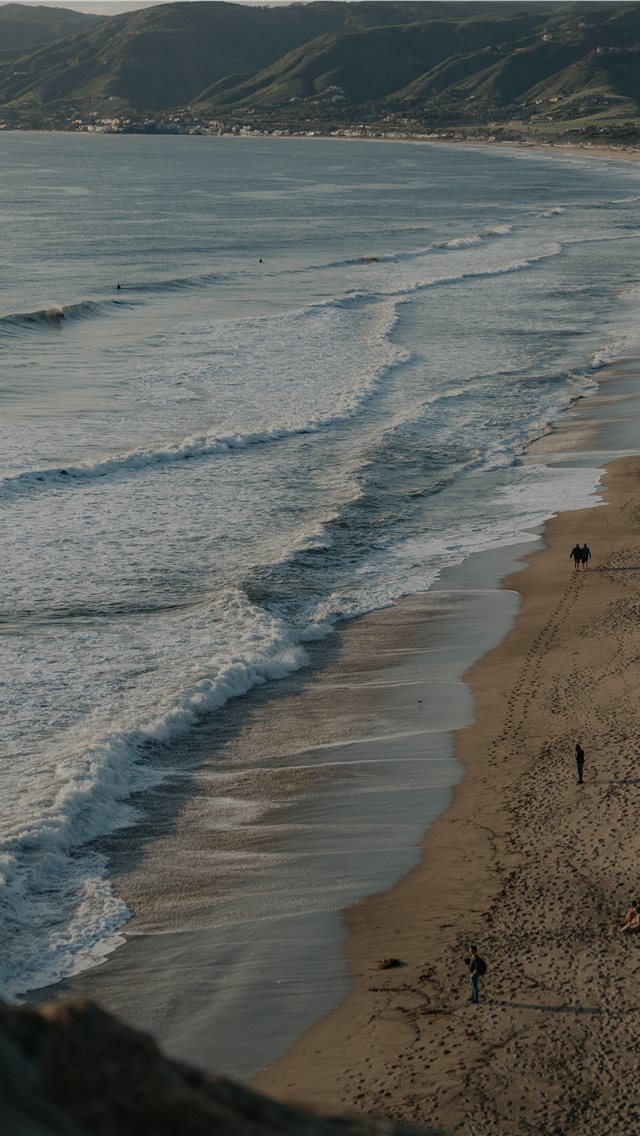 640x1136 Malibu - sea iPhone Wallpaper