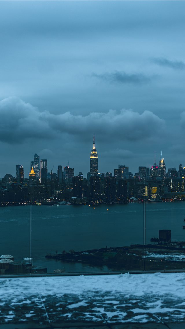 640x1136 New York City  United States - high rise iPhone Wallpaper