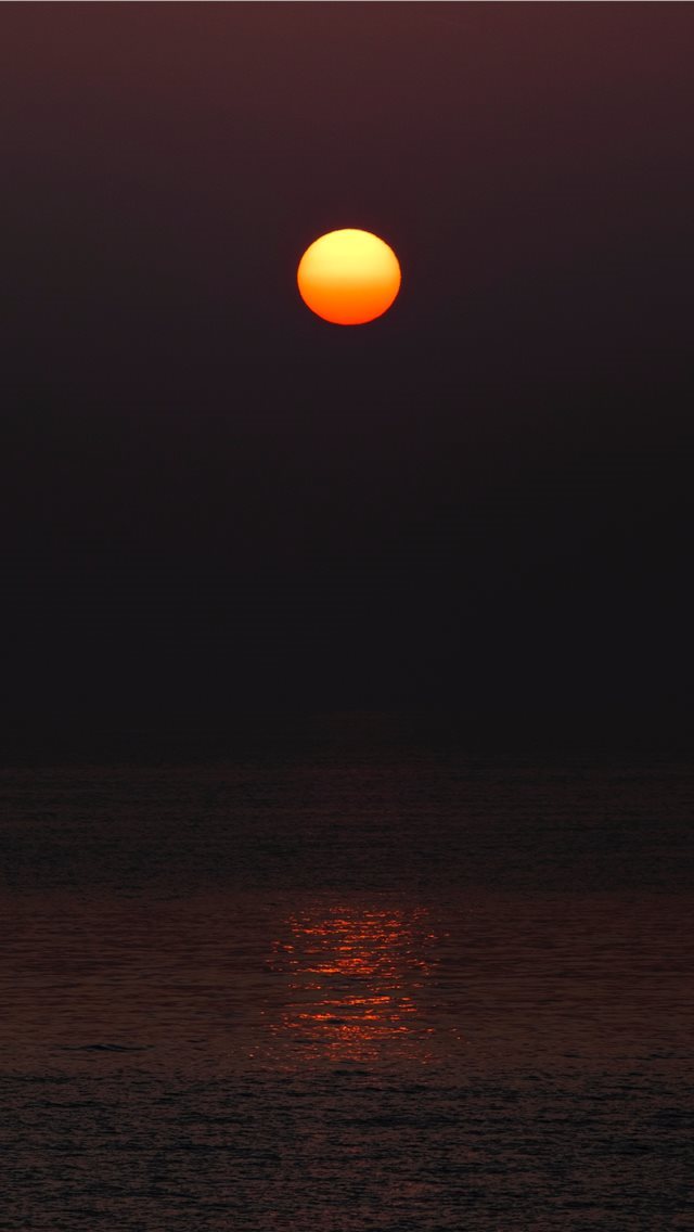 640x1136 Sunrise - sea iPhone Wallpaper