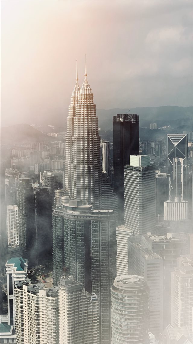 640x1136 Twin Tower  Kuala Lumpur  Malaysia - kuala lumpur iPhone Wallpaper